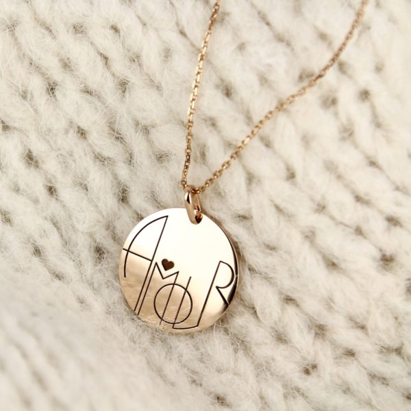 pendentif AMOUR en or jaune
